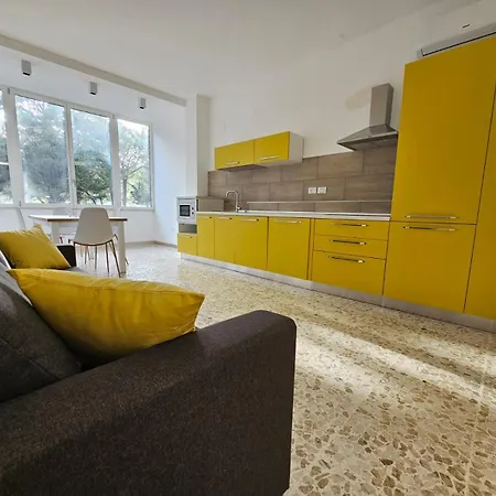 Raggio Di Sole Apartment *